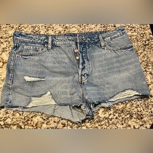 New old navy denim shorts